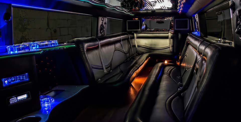 strobe lights in hummer limo