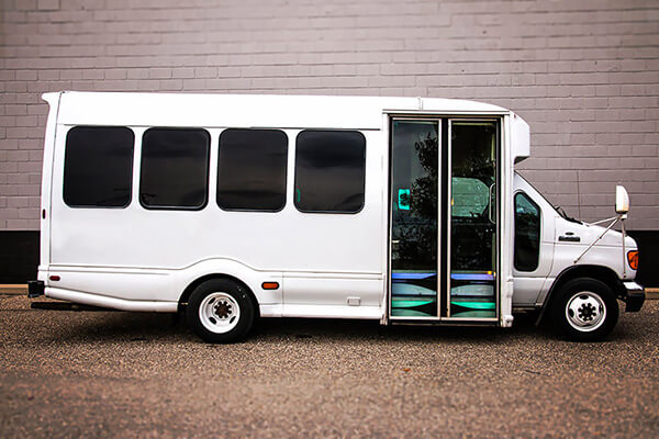 18 passenger party bus shreveport